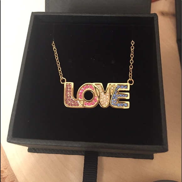 COACH BOXED LOVE NECKLACE - Picture 1 of 7
